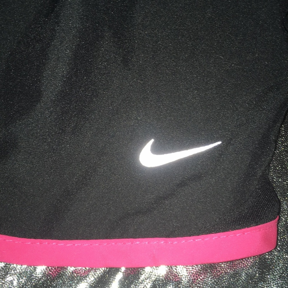 Nike Shorts - Picture 2 of 4